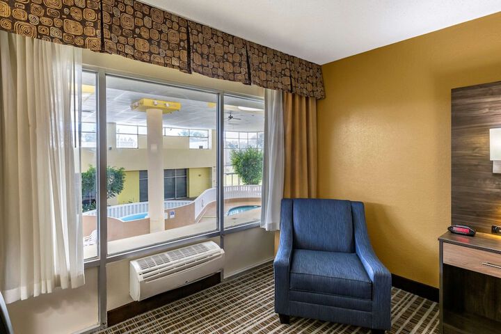 Room 20 of 36