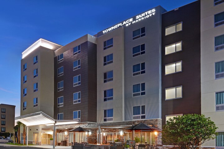 Hotel 2 of 30