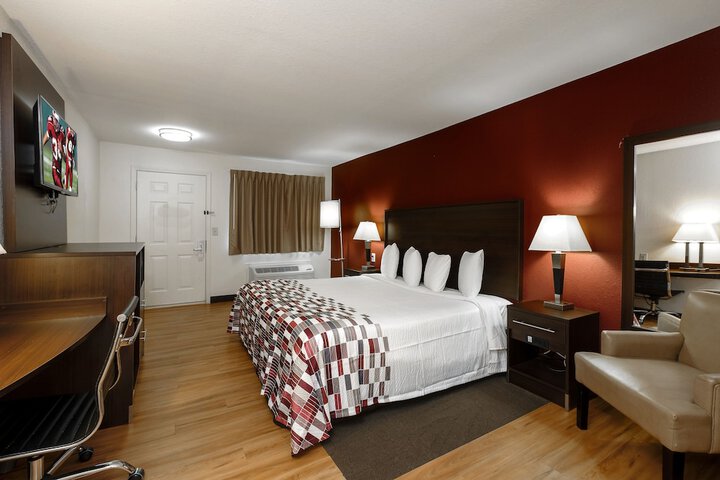 Room 33 of 45