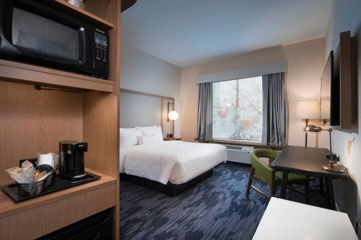 Room 19 of 25