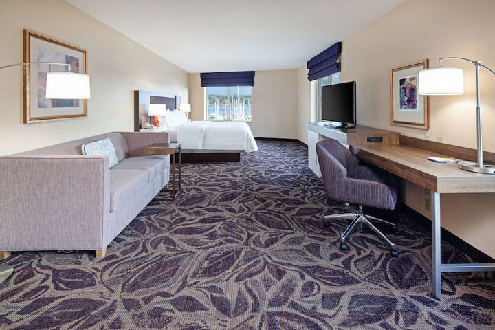 Room 16 of 40