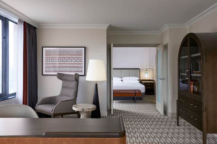 Room 22 of 99
