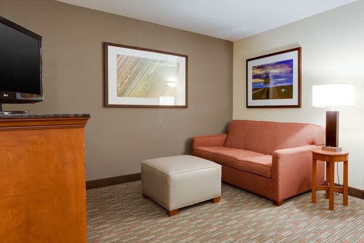 Room 7 of 40