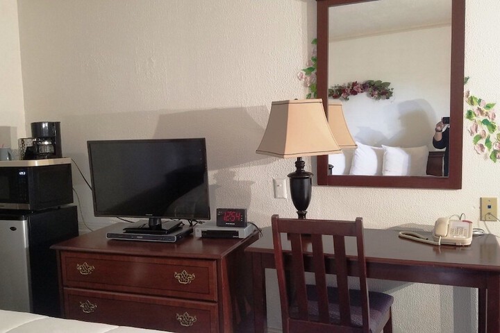 Room 22 of 33