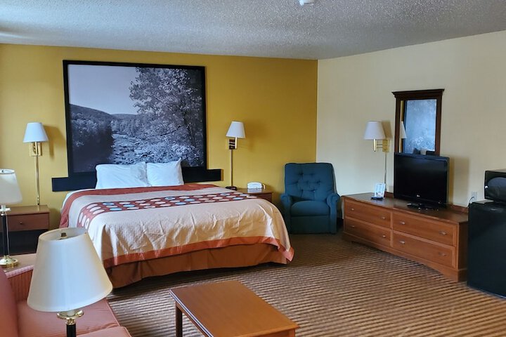 Room 7 of 30