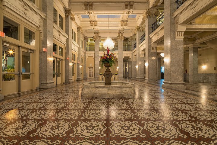 Hotel Bentley