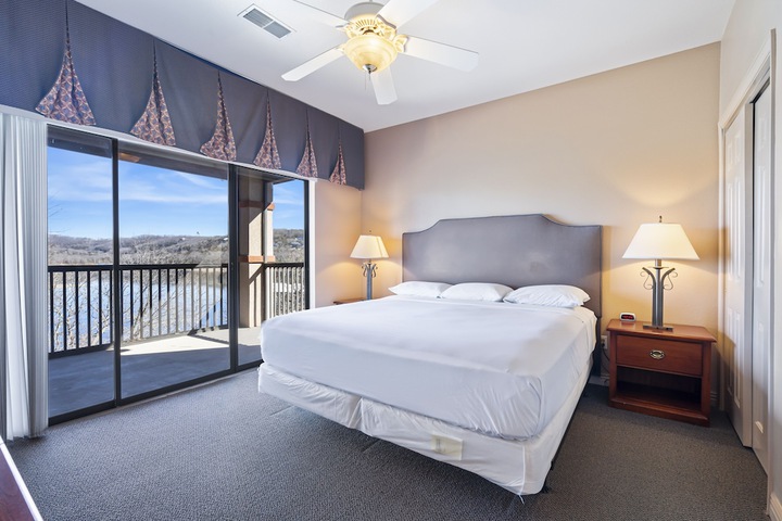 Room 34 of 152