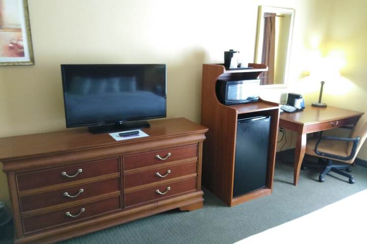 Room 9 of 30