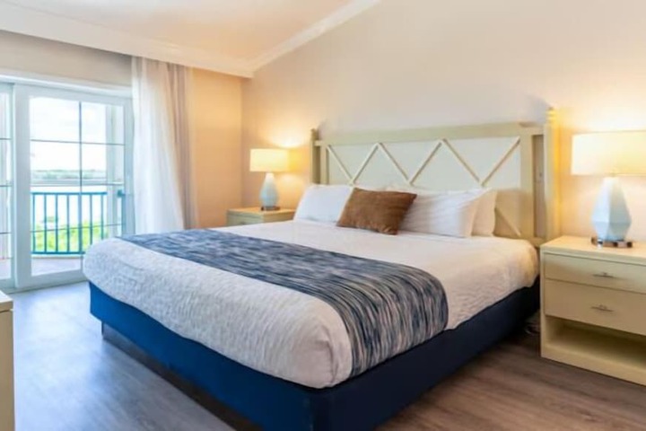 Tween Waters Island Resort & Spa