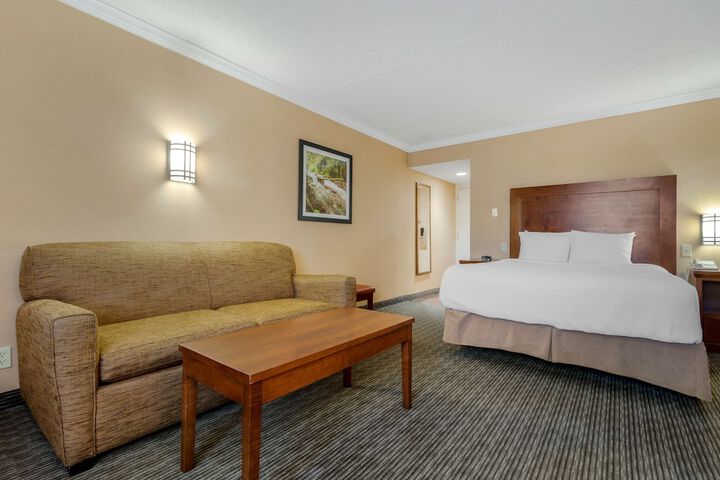 Room 11 of 62
