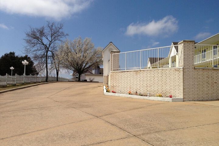 Property Grounds 40 of 40