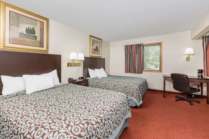 Room 5 of 34