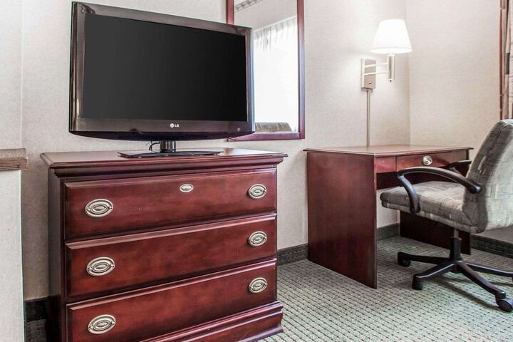 Room 21 of 28