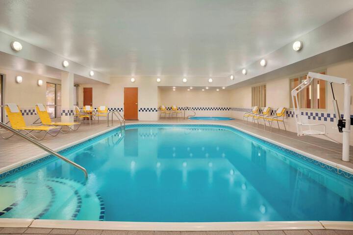Pool 4 of 21