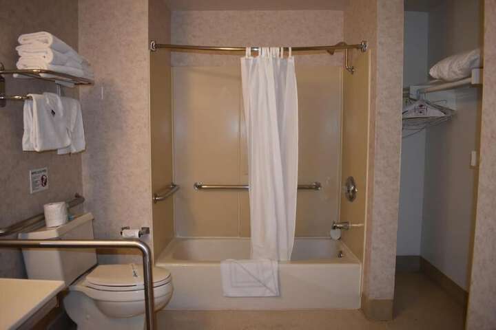 Room 49 of 229