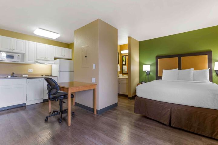 Room 25 of 31