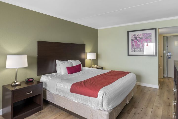 Room 14 of 28