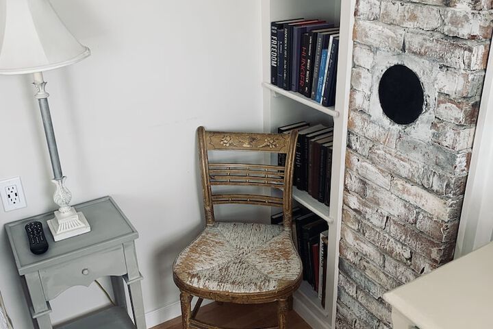 Room 50 of 65