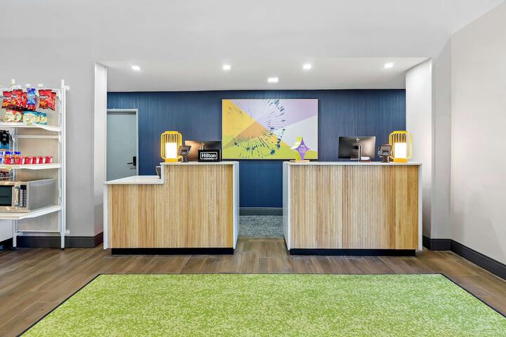 Hotel Interior 4 of 30