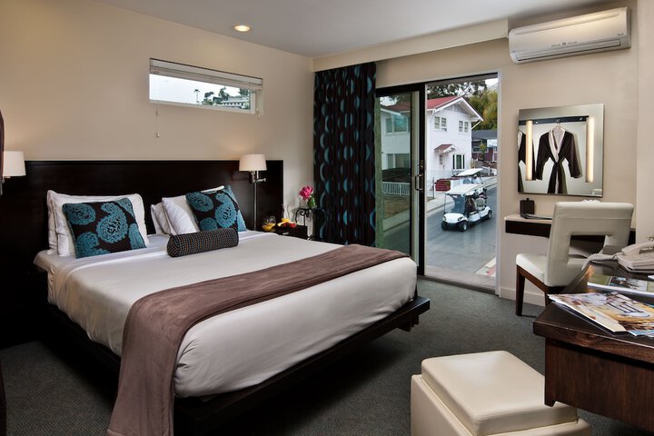 Room 34 of 46