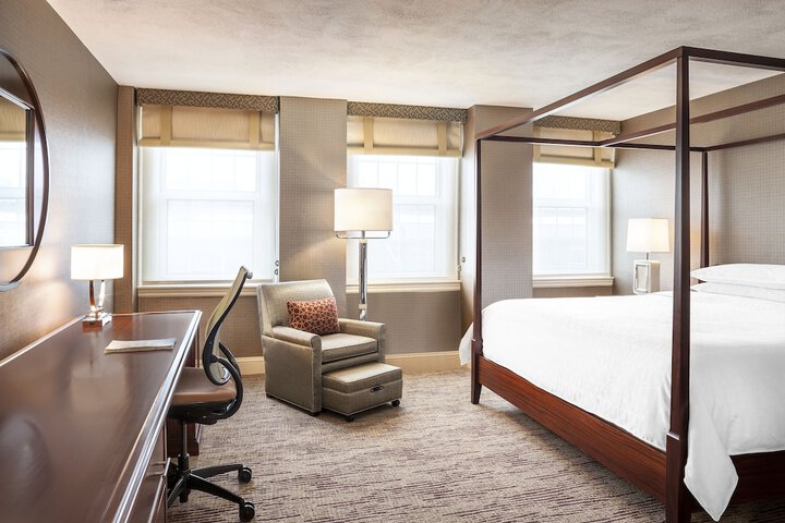 Room 31 of 65
