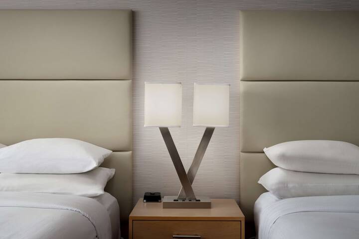 DoubleTree by Hilton Philadelphia Center City