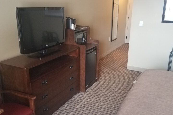 Room 11 of 20