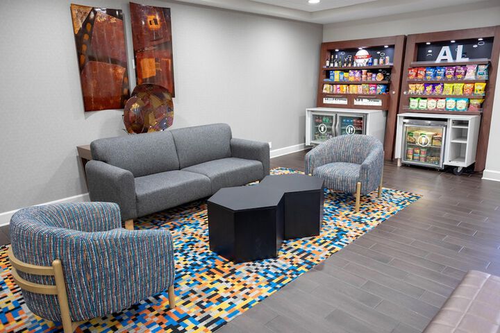 Hampton Inn Madison Huntsville Airport