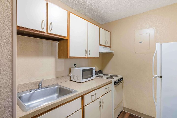 Extended Stay America Suites Toledo Maumee