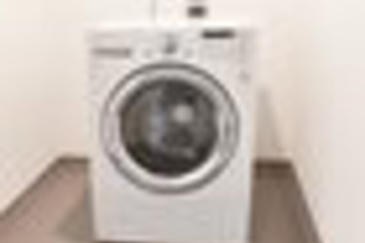 Laundry 41 of 100