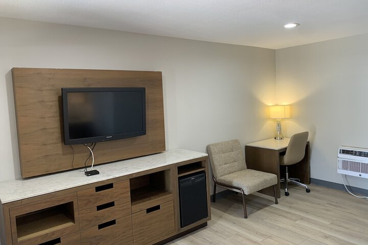 Room 10 of 31