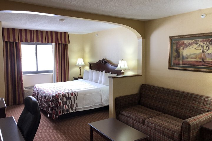 Red Roof Inn & Suites Chestertown