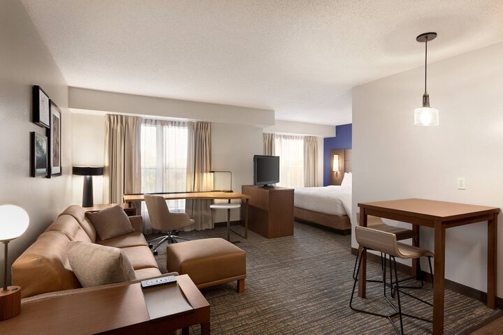 Room 11 of 21