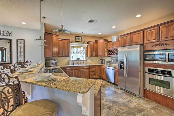 Waveland Family House 4-minute Drive to the Beach