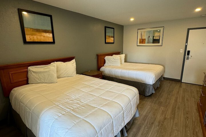 Room 16 of 29