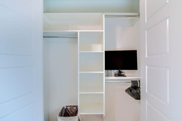 Modern Lehi Apartment: 2 Mi to Thanksgiving Point