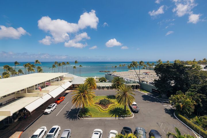 The Kahala Hotel & Resort