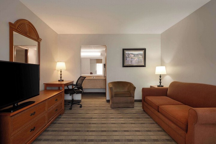 Room 37 of 56