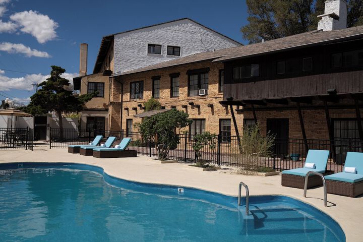 Pool 5 of 75