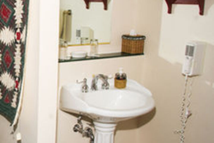 Brightwood Inn