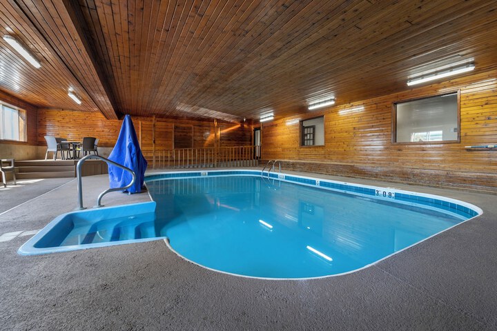 Pool 3 of 25