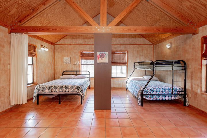 Room 70 of 85