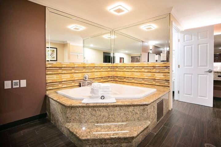 Rodeway Inn & Suites Bellflower