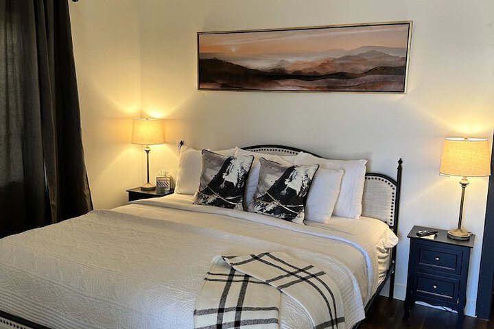 Bespoke Inn Flagstaff