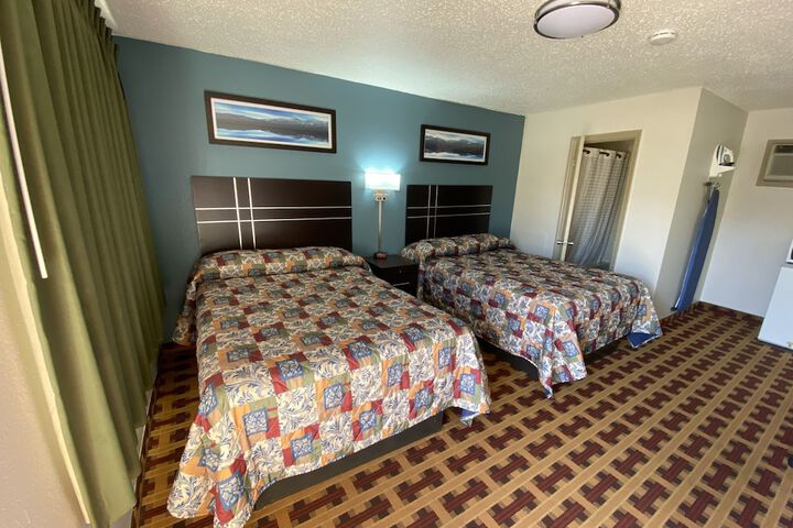 Room 17 of 26
