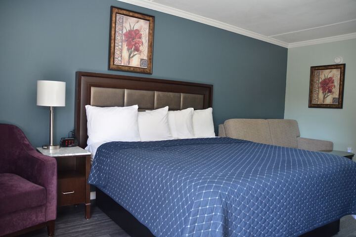 Room 5 of 5