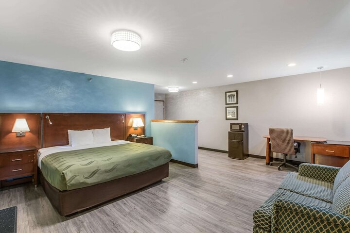 Room 18 of 34