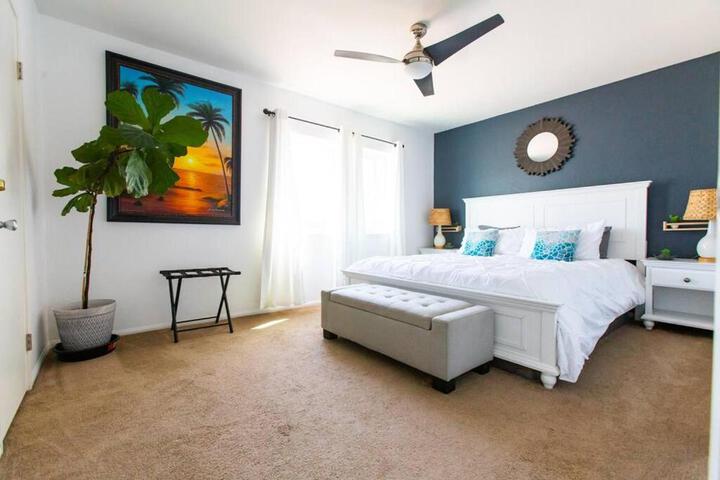 Cali Condo+BBQ+MemoryFoamBeds+12min to Beach