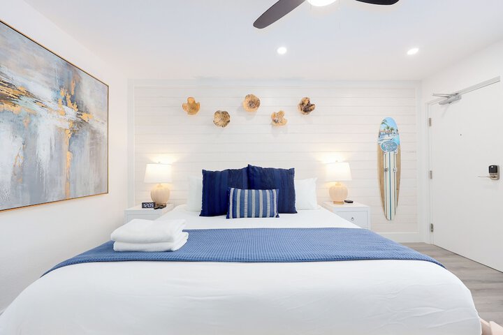 Siesta Key Beach Resort and Suites