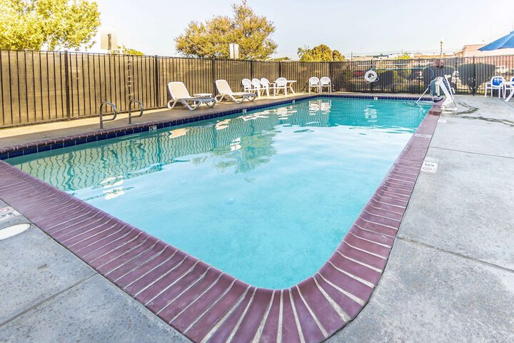 Pool 9 of 56